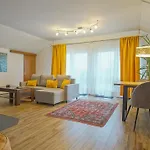 公寓 Vilux With Indoor Private Parking 布拉索夫