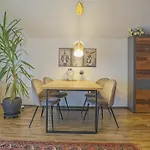 Vilux With Indoor Private Parking Appartement