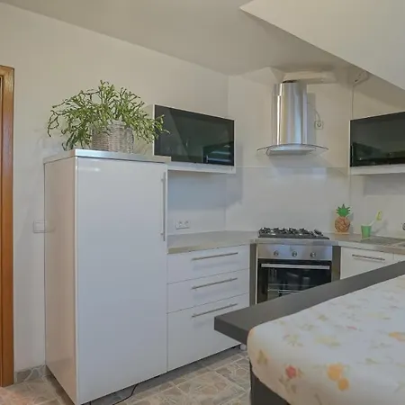 Vilux With Indoor Private Parking Brašov