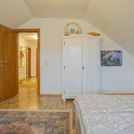 Vilux With Indoor Private Parking Apartment *
