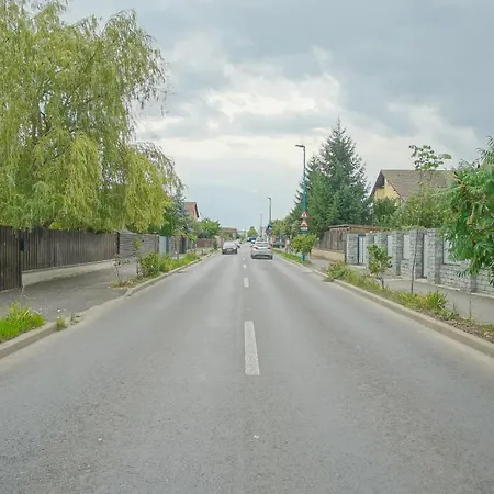 Vilux With Indoor Private Parking Apartmán Brašov