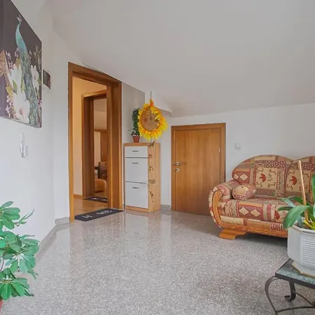 Vilux With Indoor Private Parking * Brasov