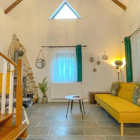 Vilux With Indoor Private Parking Lägenhet *