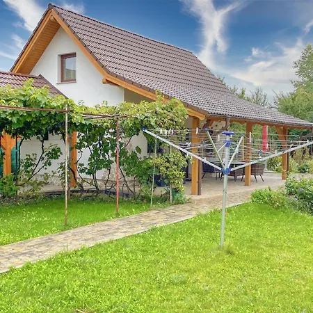 Vilux With Indoor Private Parking Apartment *