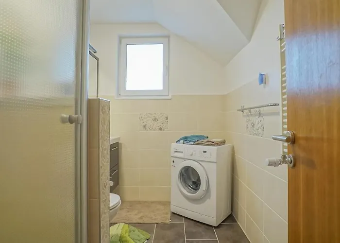 Apartment Vilux With Indoor Private Parking