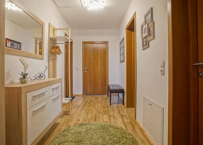 Apartment Vilux With Indoor Private Parking *