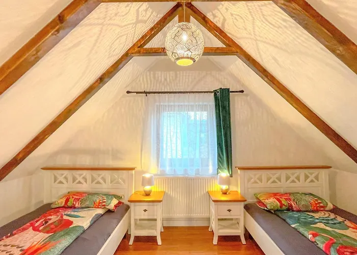 Vilux With Indoor Private Parking Apartament Braszów