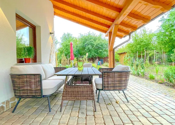 Apartament Vilux With Indoor Private Parking