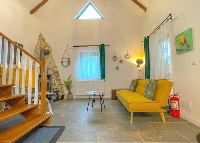 Vilux With Indoor Private Parking