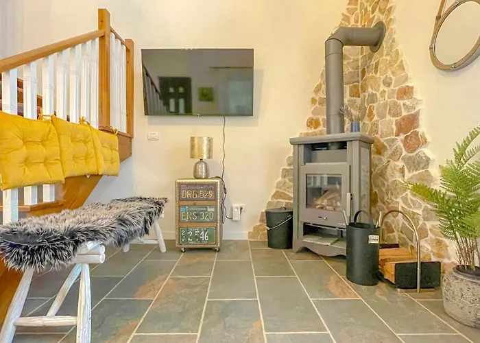 Vilux With Indoor Private Parking Brasov